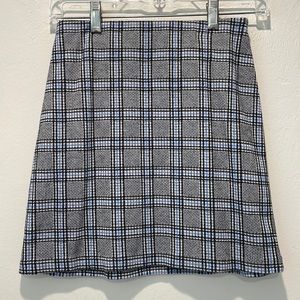 blue and black h&m patterned mini skirt (small)